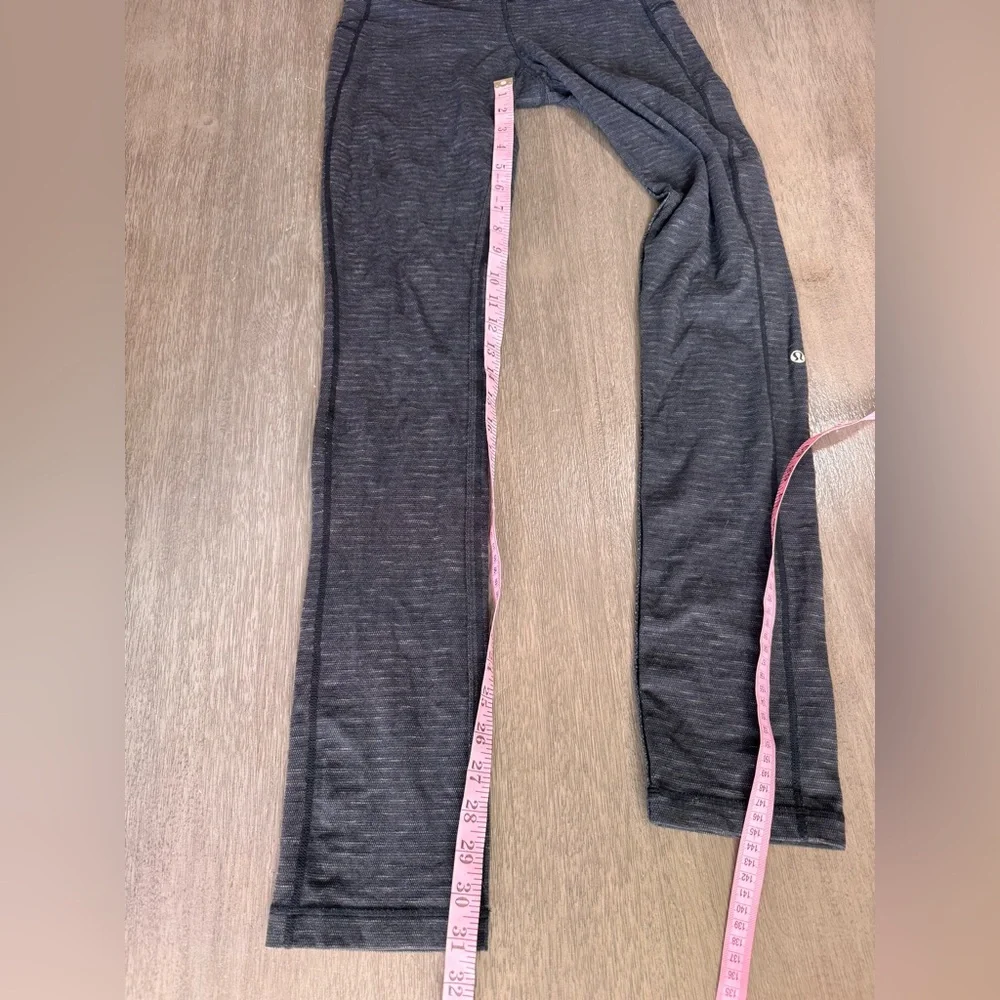 Lululemon Groove Leggings Skinny Leg Fit Heathered Grey 6